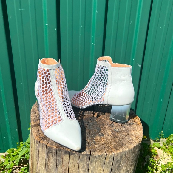 Marc Cain white heels - Picture 3 of 10